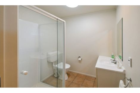 Photo of property in 7/372 Rosedale Road, Rosedale, Auckland, 0632