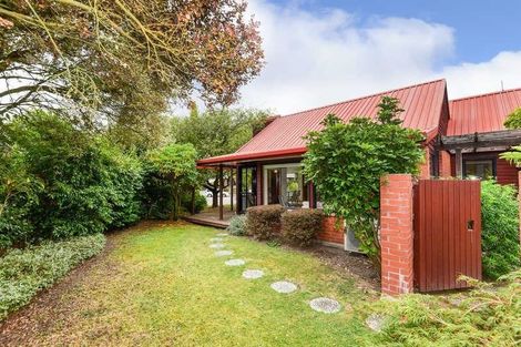 Photo of property in 12 Rembrandt Place, Burnside, Christchurch, 8053