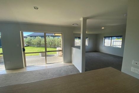 Photo of property in 22 Santa Cruz Drive, Papamoa Beach, Papamoa, 3118