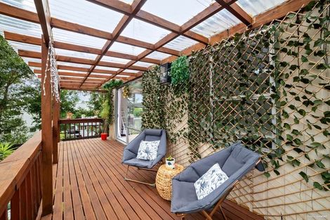 Photo of property in 1/19 Kathleen Street, Totara Vale, Auckland, 0627