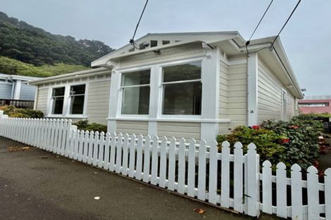 Photo of property in 3 Aorangi Terrace, Thorndon, Wellington, 6011