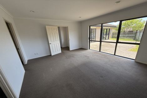 Photo of property in 10 Amapur Place, Flat Bush, Auckland, 2019