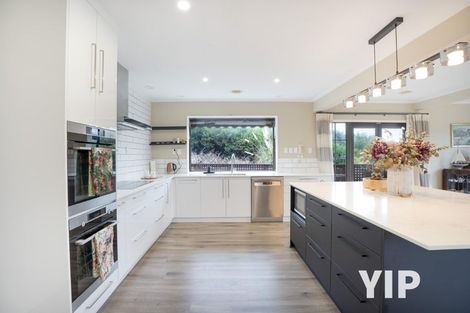 Photo of property in 85 Woodman Drive, Tawa, Wellington, 5028