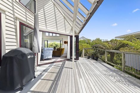 Photo of property in 6 Lochiel Road, Khandallah, Wellington, 6035