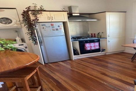 Photo of property in 29 Domanski Crescent, Owhiro Bay, Wellington, 6023