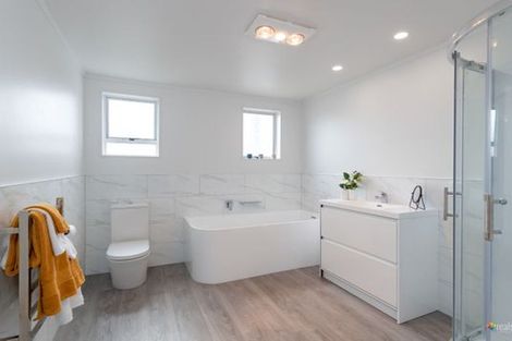 Photo of property in 60 Downes Street, Titahi Bay, Porirua, 5022