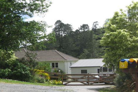 Photo of property in 32 Cascade Road, Bombay, 2675