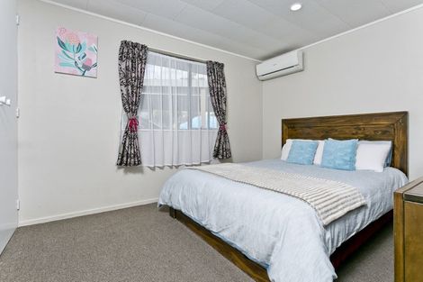 Photo of property in 4/85 Hutchinson Avenue, New Lynn, Auckland, 0600