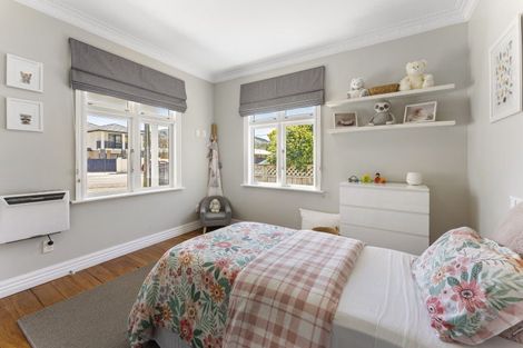 Photo of property in 154 Kings Crescent, Hutt Central, Lower Hutt, 5010