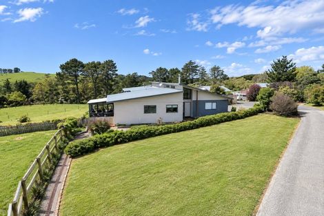 Photo of property in 18 Top Road, Dairy Flat, Albany, 0792