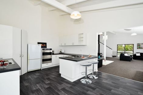 Photo of property in 164 Opanuku Road, Henderson Valley, Auckland, 0612