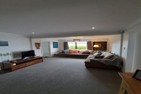 Photo of property in 21 Gledstane Road, Stanmore Bay, Whangaparaoa, 0932