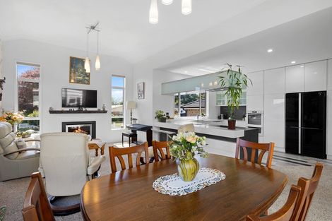 Photo of property in 11 Wesley Avenue, Frankleigh Park, New Plymouth, 4310