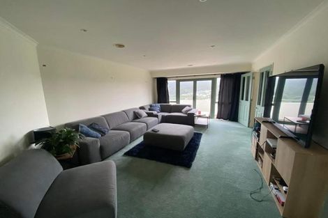 Photo of property in 1 Becker Way, Karori, Wellington, 6012