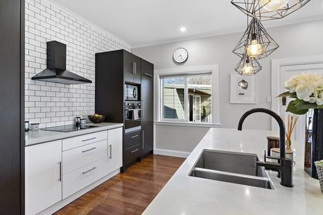 Photo of property in 10 Kuratawhiti Street, Greytown, 5712