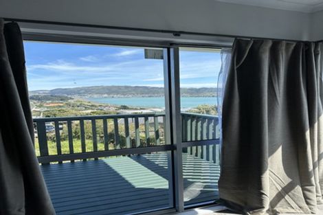 Photo of property in 28 Eskdale Road, Papakowhai, Porirua, 5024