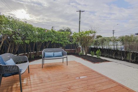 Photo of property in 80 Somerfield Street, Somerfield, Christchurch, 8024
