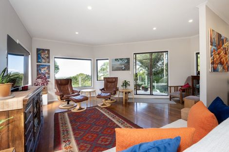 Photo of property in 191 Carter Road, Oratia, Auckland, 0604