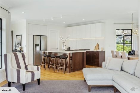 Photo of property in 11 Asola Place, Karaka, Papakura, 2113