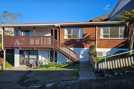 Photo of property in 18b Catton Crescent, Mount Roskill, Auckland, 1041