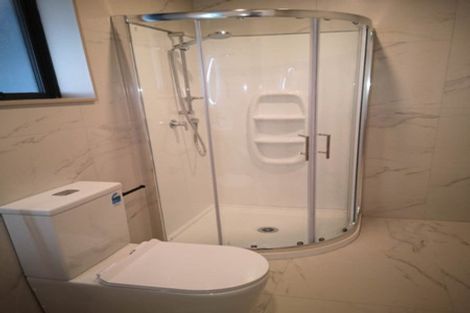 Photo of property in 44a Glen Vista Place, Bayview, Auckland, 0629