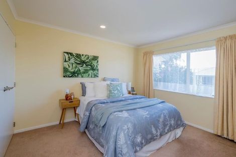 Photo of property in 25 San Priamo Place, Paraparaumu Beach, Paraparaumu, 5032