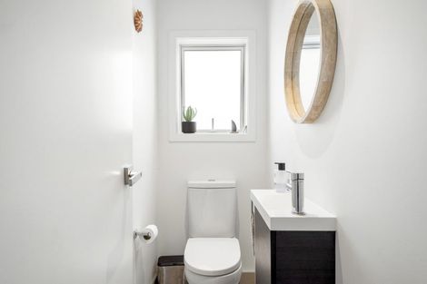 Photo of property in 93 Hastings Road, Mairangi Bay, Auckland, 0630