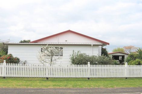 Photo of property in 6 Endeavour Close, Whitianga, 3510