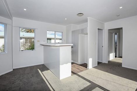 Photo of property in 18 Roberts Road, Te Atatu South, Auckland, 0610