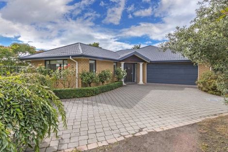 Photo of property in 17 Monterey Place, Parklands, Christchurch, 8083