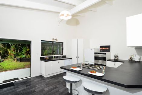 Photo of property in 164 Opanuku Road, Henderson Valley, Auckland, 0612