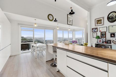 Photo of property in 8 Pari Tai Way, Houghton Bay, Wellington, 6023