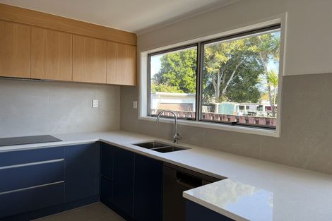 Photo of property in 36 Hope Farm Avenue, Pakuranga Heights, Auckland, 2010
