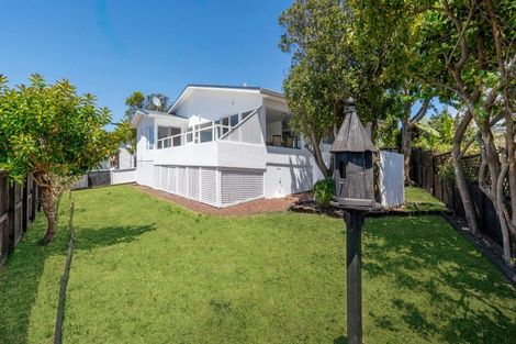 Photo of property in 4 Castaway Place, Gulf Harbour, Whangaparaoa, 0930