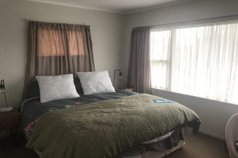 Photo of property in 1/16 Fairway Avenue, Red Beach, 0932