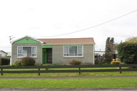 Photo of property in 3 Cutfield Street, Inglewood, 4330