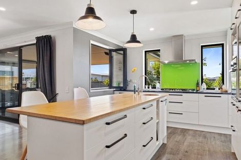 Photo of property in 3 Marangai Drive, Pegasus, 7612