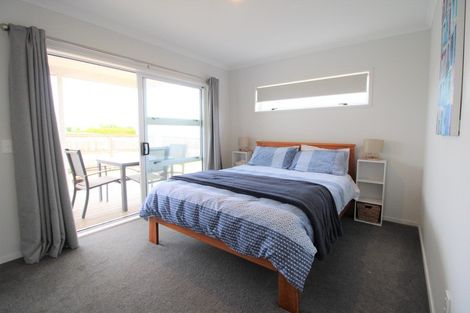 Photo of property in 124 Rangiora Crescent, Matarangi, Whitianga, 3592