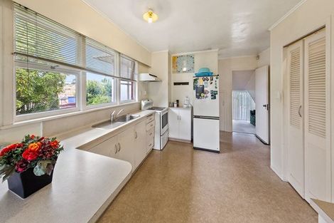 Photo of property in 79 Birdwood Avenue, Papatoetoe, Auckland, 2025