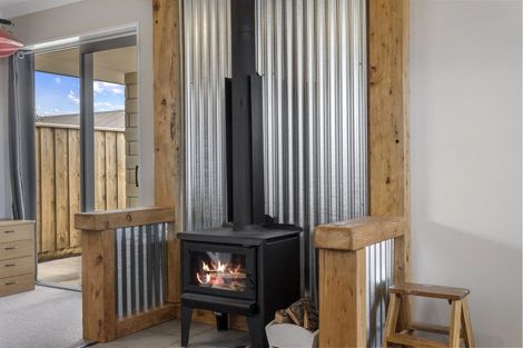 Photo of property in 6 Hunter Lane, Amberley, 7410