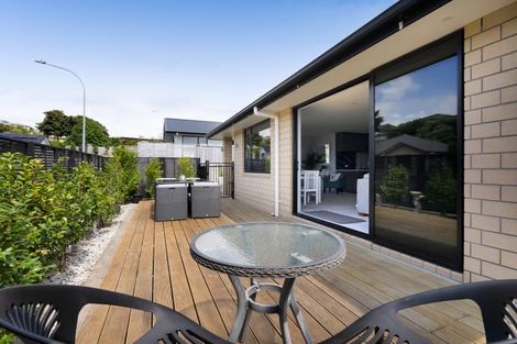 Photo of property in 3 Frederick Place, Whalers Gate, New Plymouth, 4310