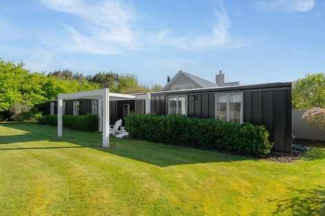 Photo of property in 97 Oxford Street, Martinborough, 5711