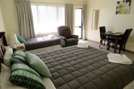 Photo of property in 163-165 Yarrow Street, Invercargill, 9810