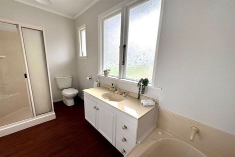 Photo of property in 236 Clyde Street, Balclutha, 9230