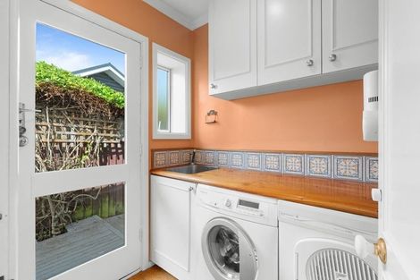 Photo of property in 5 Carruthers Street, Ilam, Christchurch, 8041