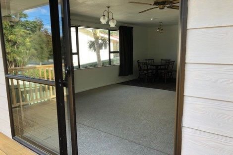 Photo of property in 39 Awaroa Road, Helensville, 0800