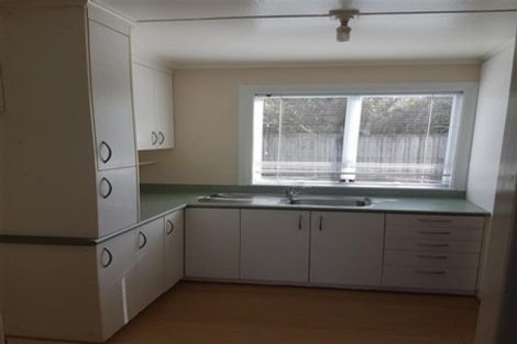 Photo of property in 2/1 Imperial Place, Henderson, Auckland, 0612
