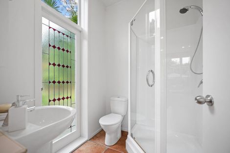 Photo of property in 194 Onewa Road, Birkenhead, Auckland, 0626