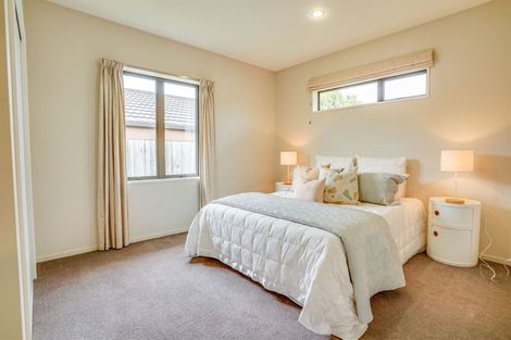 Photo of property in 11 Okuku Place, Hei Hei, Christchurch, 8042