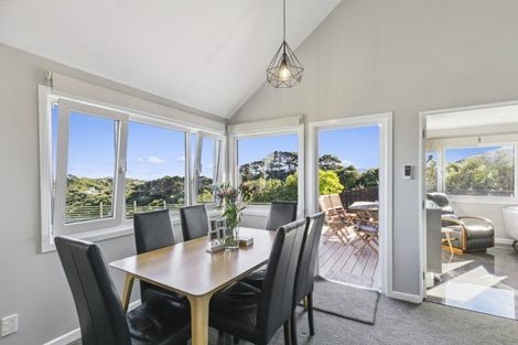 Photo of property in 2b Paratu Way, Strathmore Park, Wellington, 6022